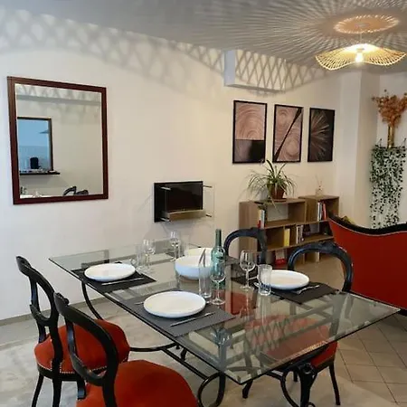 Le Manoir Etoile Terrasse Et Sauna * Neufchâteau